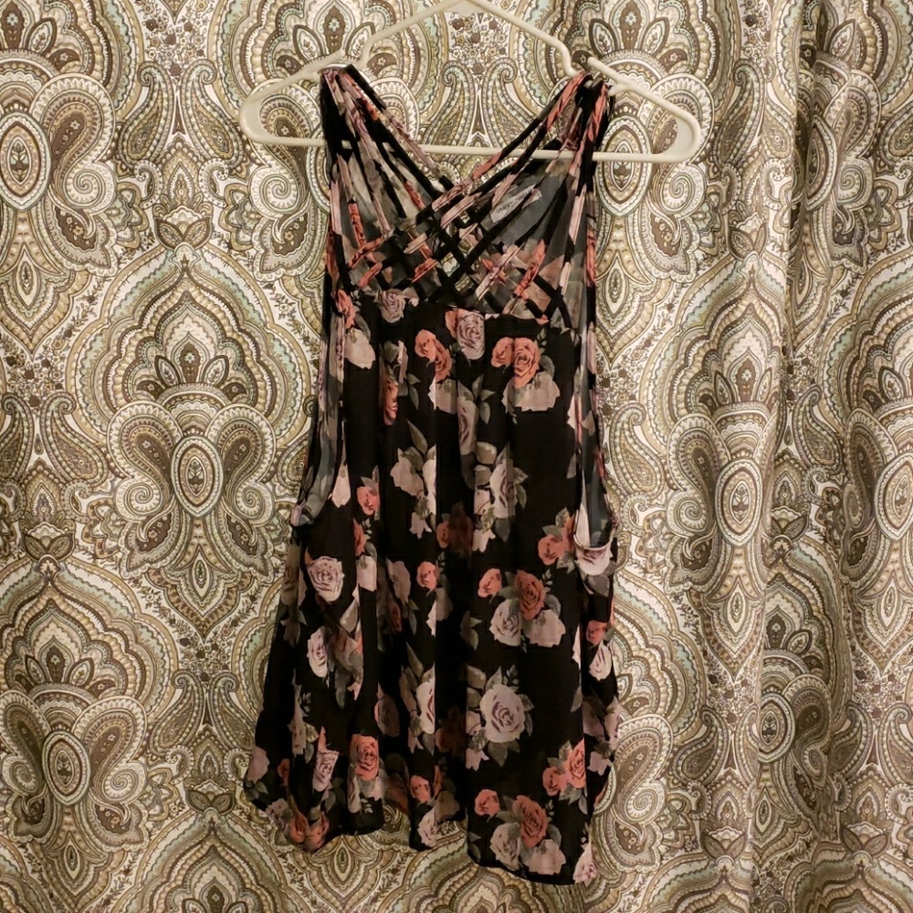 B2G1 Floral cage tank